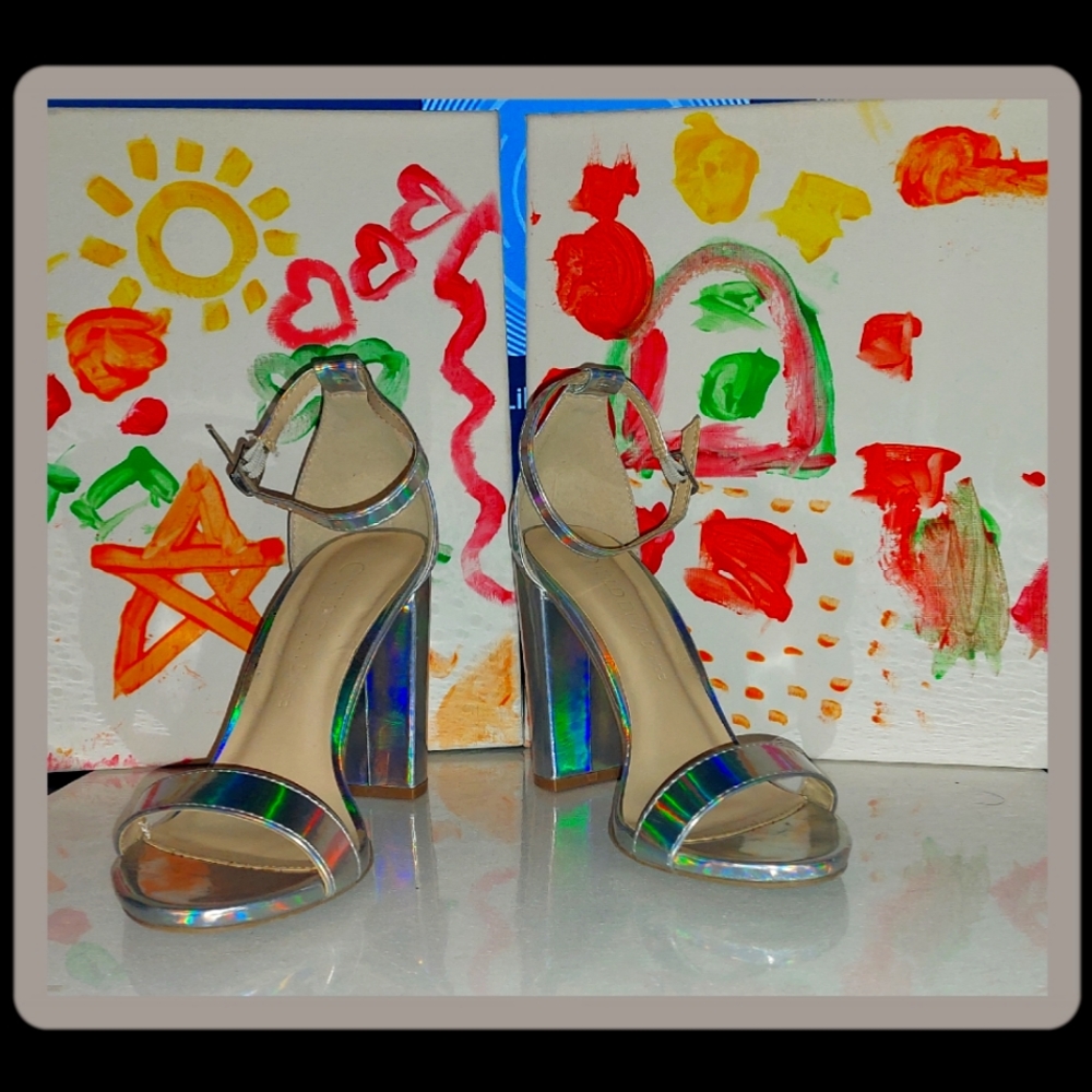 DIVA Lounge Silver Chrome Psychedelic Rainbow hues block heels ankel strap Sz 5